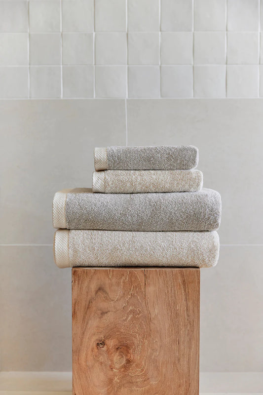 Torres Novas Hand Towel "X from Scratch" (Gray)