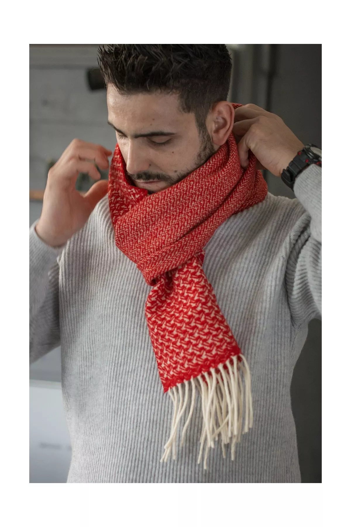 CHICoração // "Swallow Cloud" Scarf (Red)